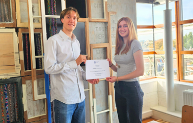 Assessor Roel Kwast met Rosemarijn Sterk